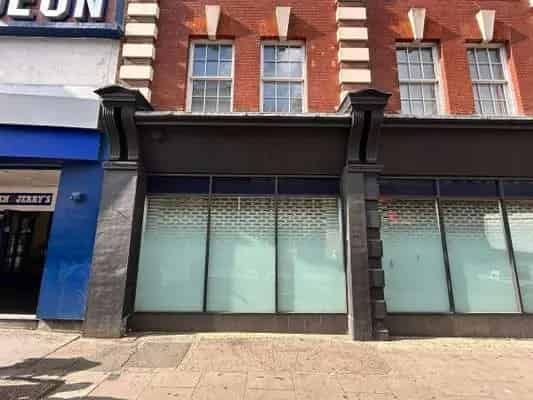 Camden Commercial Property to Rent
