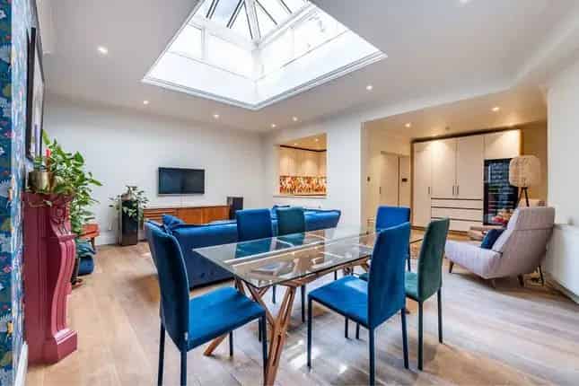 Flat for sale in Westbourne Terrace, London W2