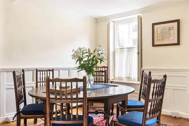 4 Bedroom Townhouse Ludlow Grade II Listed