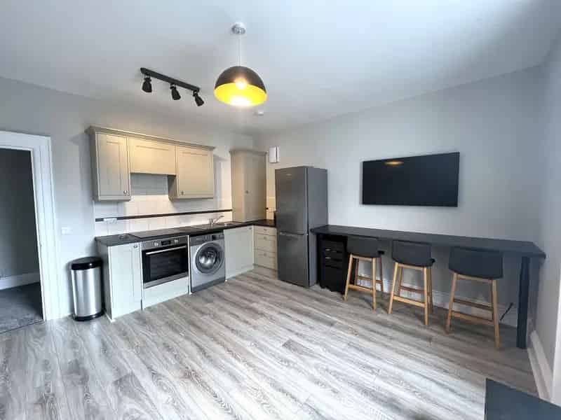 Two-Bedroom City Centre Apartment with Parking