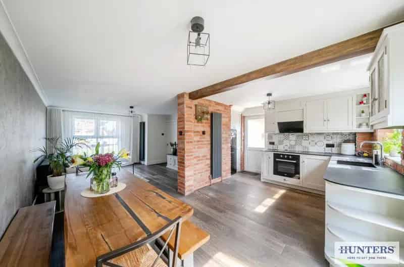 3 Bedroom Detached House For Sale in Selby