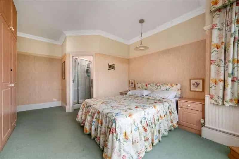 6 Bed House for Sale Family Home Edwardian Features Large Gardens