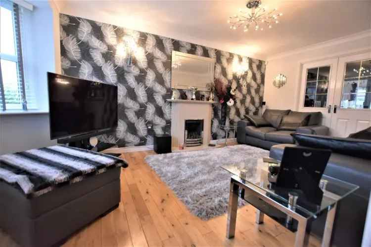 4 Bedroom Detached House for Sale - Family Home