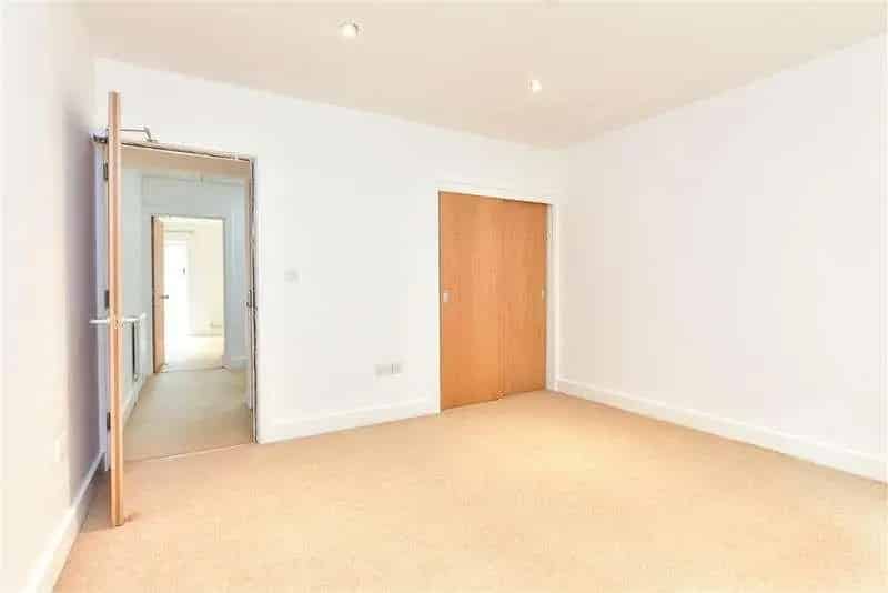 4 Bed House for Sale Near Preston Park Train Station