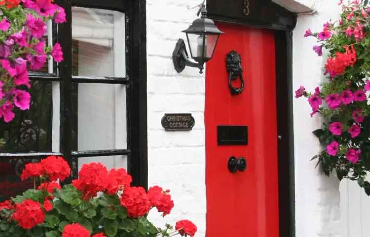 1 Bedroom Cottage Rental in Bray Central Village