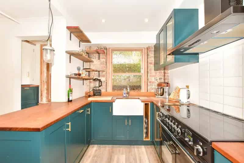 2 Bedroom Apartment for Sale Garden Access