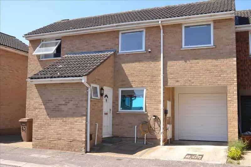 3 Bedroom House For Sale Near City Centre