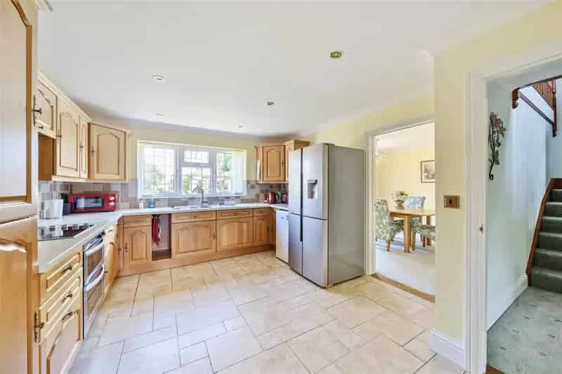 4 Bedroom Detached House For Sale 2043 SQ FT