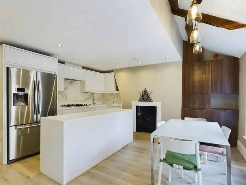 3 Bedroom Penthouse House to Rent in Sheffield