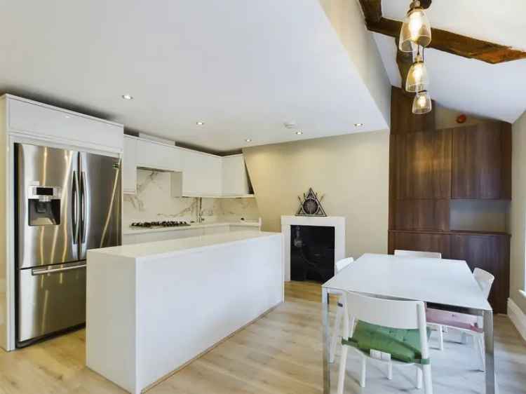 3 Bedroom Penthouse House to Rent in Sheffield