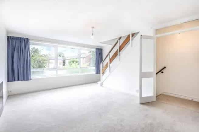 2 Bedroom Flat Near Reading Town Centre