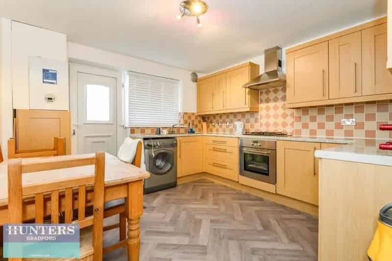 2 Bed Semi-Detached House for Sale
