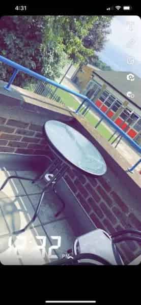First Floor Flat near DLR Elizabeth Line  Parking Balcony