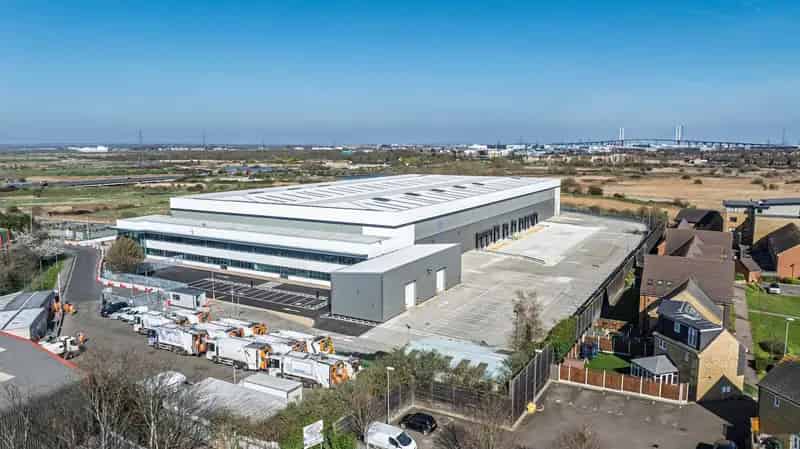 Industrial property For Rent , Hull, England