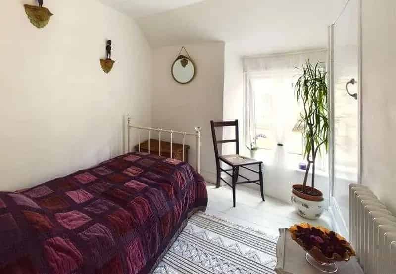 2 Bed House for Sale in Coastal Village