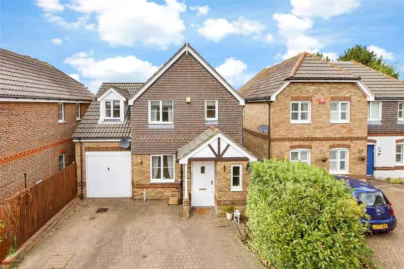 3 bedroom detached house for sale