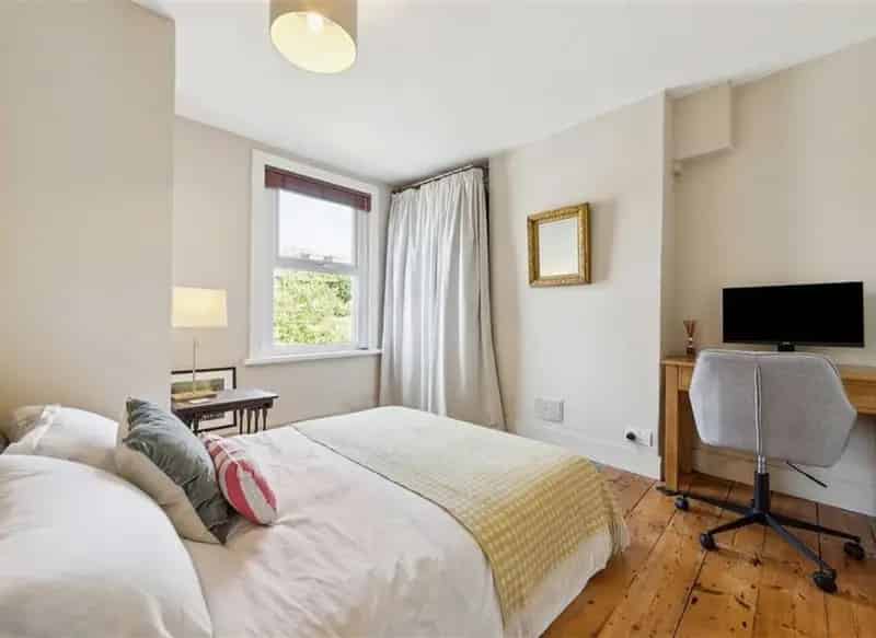 3 Bedroom Victorian House in Brockley with 60ft Garden