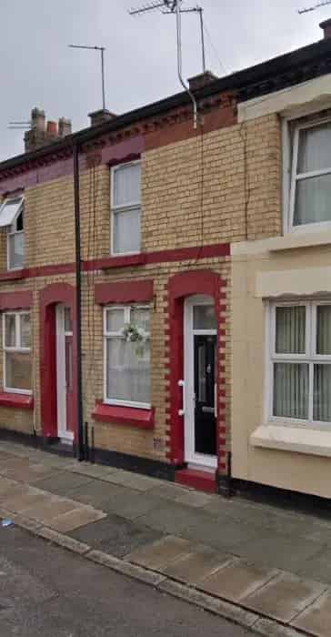 2 Bed House Toxteth Near Amenities and Transport