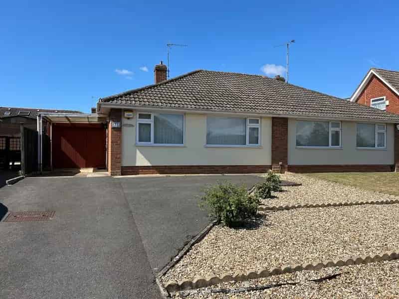 2 Bedroom Semi-Detached Bungalow for Sale