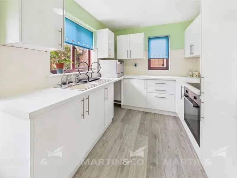 3 Bedroom Detached Bungalow For Sale Chain Free