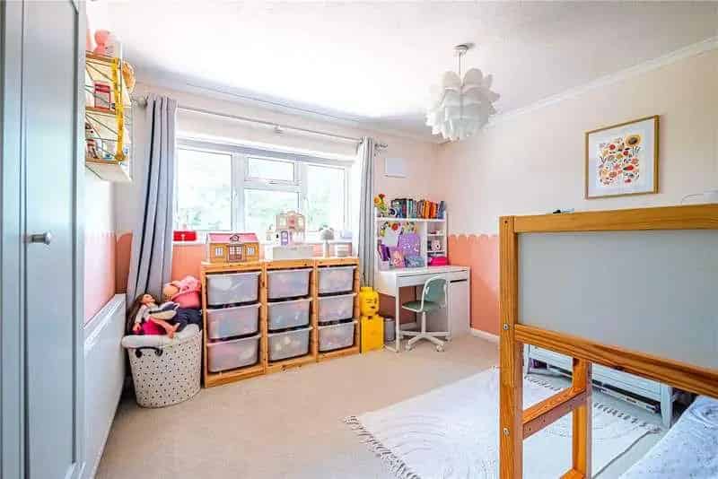 3 Bed Extended Family Home for Sale in Long Chaulden