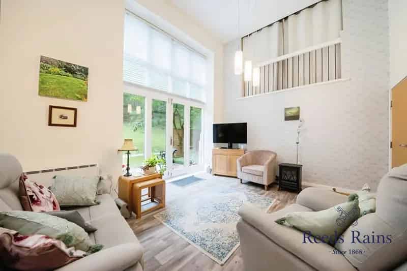 2 Bedroom Furnished Ground Floor Flat to Rent Sheffield S6