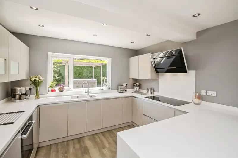 Four Bedroom Detached House in Hooton