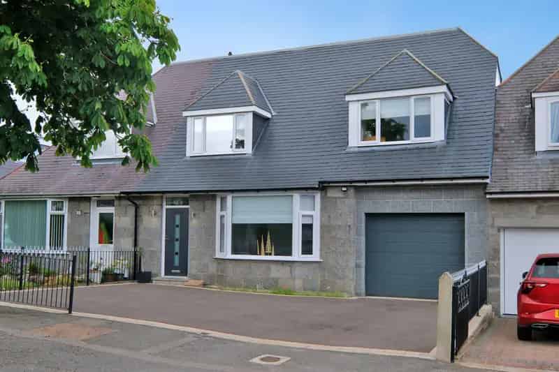 3 Bed Mid Terraced House Morningside Road
