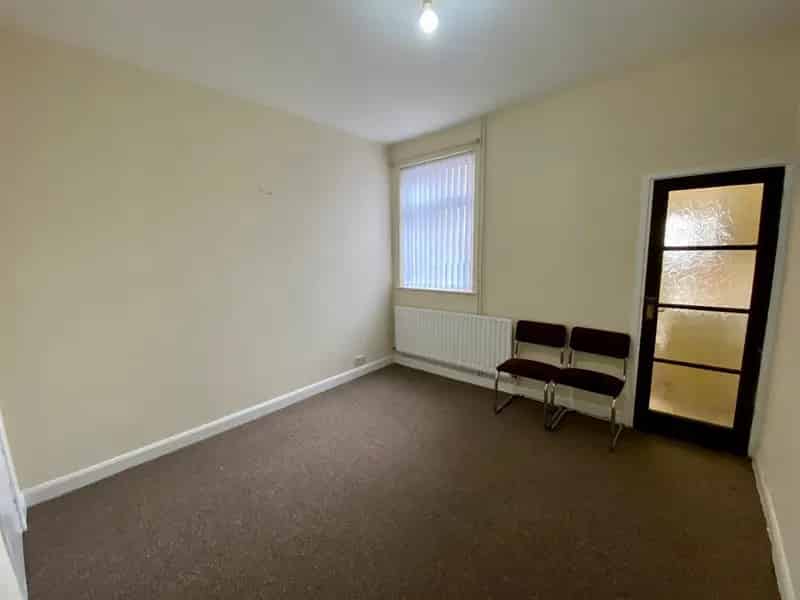2 Bedroom End of Terrace House to Rent