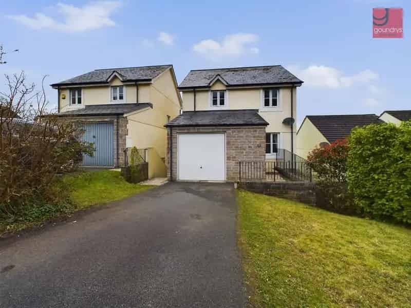 5 bedroom detached house to rent