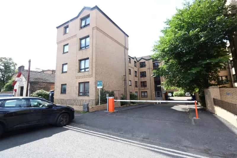2 Bedroom Flat to Rent