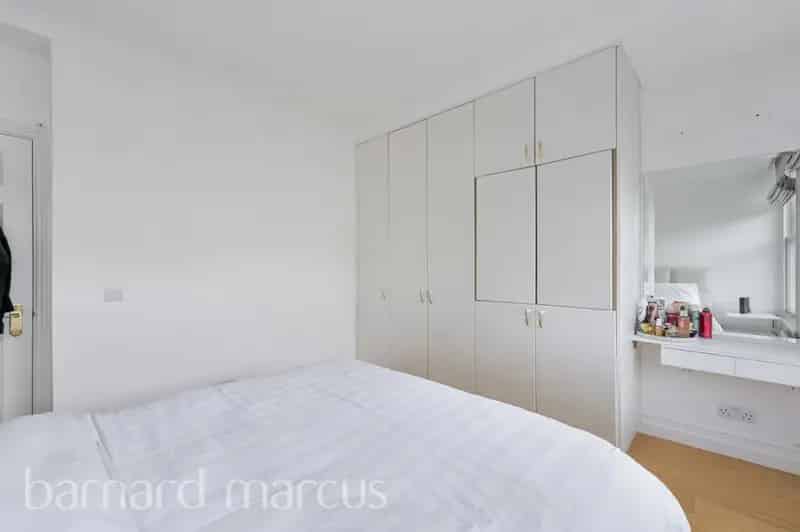 Spacious 2-Double Bedroom Apartment Near Ealing Broadway