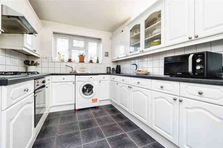 Flat For Sale in Broxburn Drive, South Ockendon, England