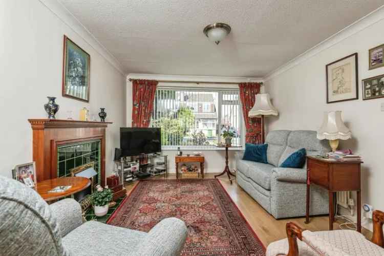3 Bed Semi-Detached House Alwoodley