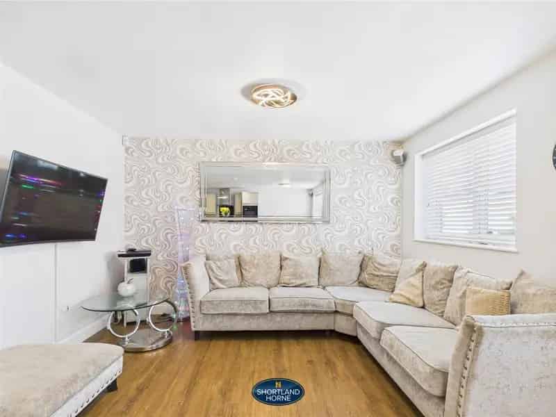 4 Bedroom Detached Bungalow House to Rent