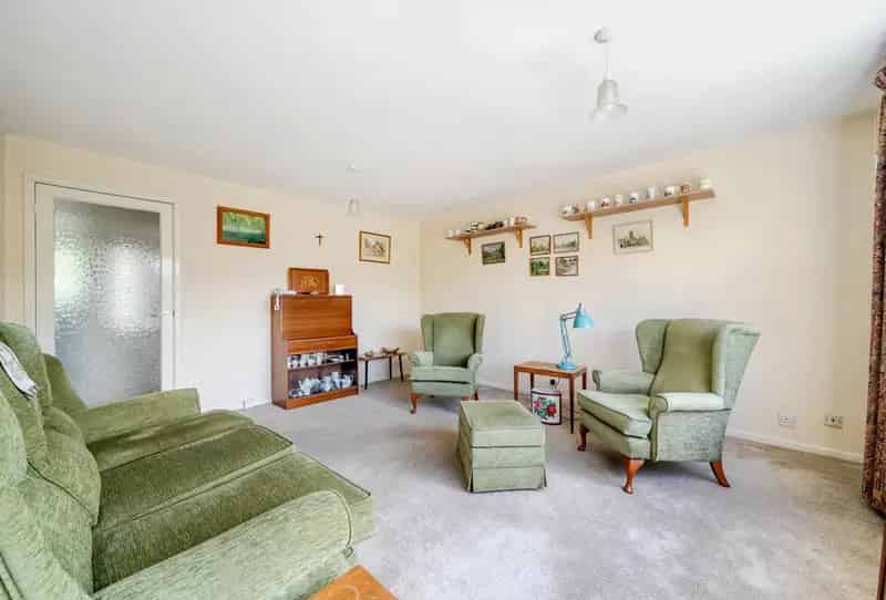 2 bedroom flat/apartment for sale