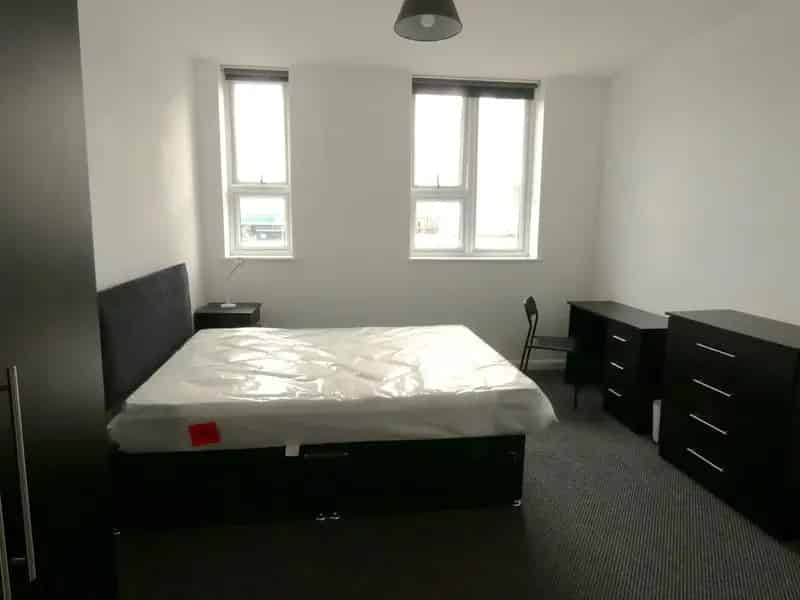 Student Room Ensuite 4 Bedroom Flat Share Available September 2025