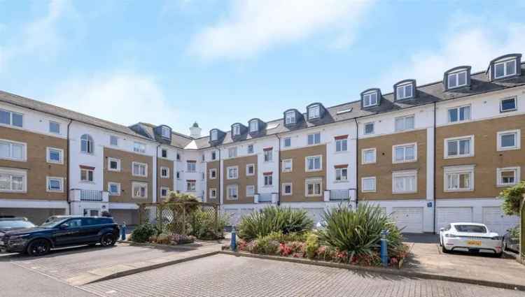 3 Bedroom Flat for Sale