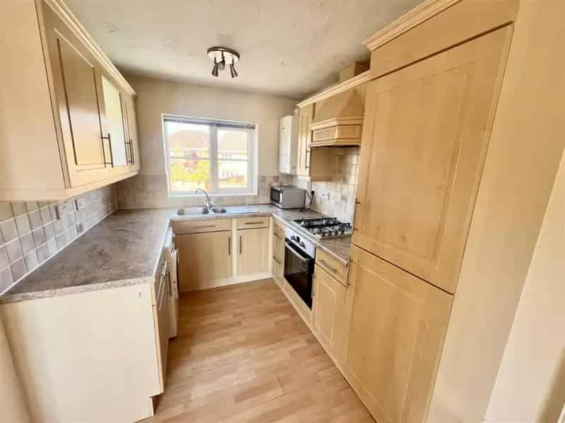 1 Bed Coach House for Sale - No Upward Chain