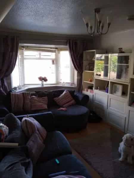 Semi Detached House Near Schools and Train Station