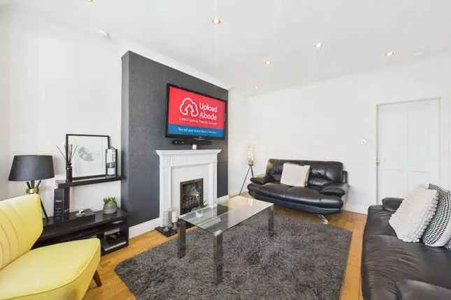 2 Bed Terraced House for Sale Glasgow G15