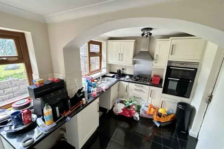 Three Bedroom House in Dudley with Garden Garage and Driveway