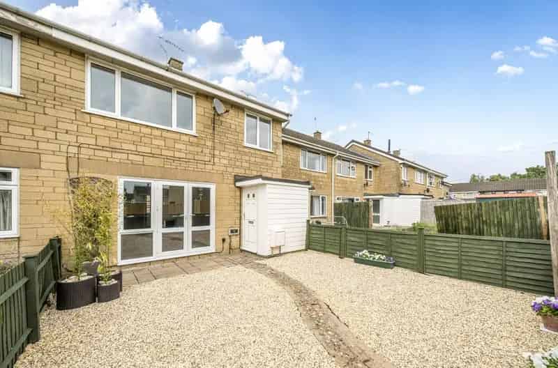 3 Bedroom Terraced House for Sale in Cirencester