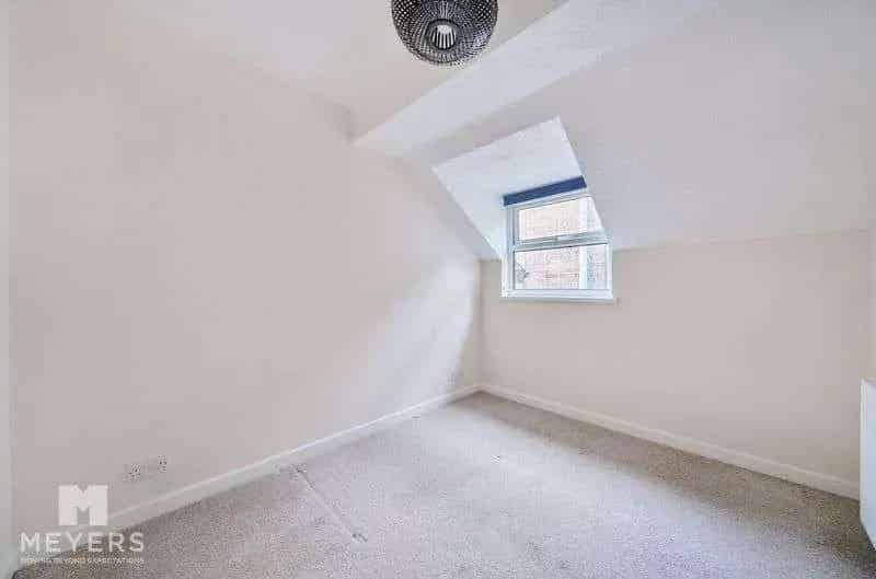 4 Bed Detached House For Sale Town Centre