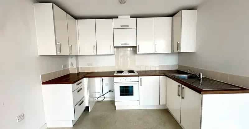 1 Bedroom Flat for Sale Near Lewisham DLR