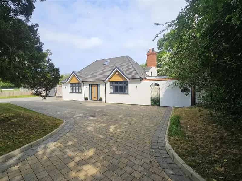 4 Bedroom Detached Bungalow for Sale