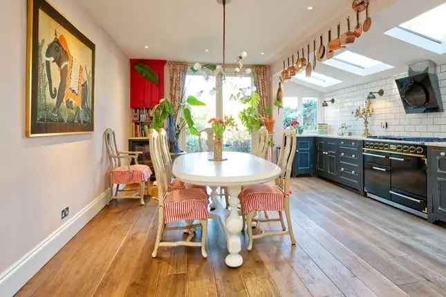 Four Bedroom Edwardian House for Sale in St Quintin Conservation Estate