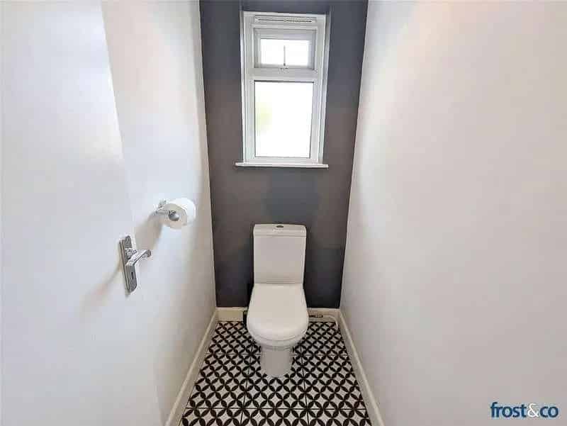 2 Bed Flat for Sale near Sandbanks Beach