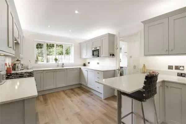 5 Bedroom Family Home with Double Garage and Garden in Tenterden