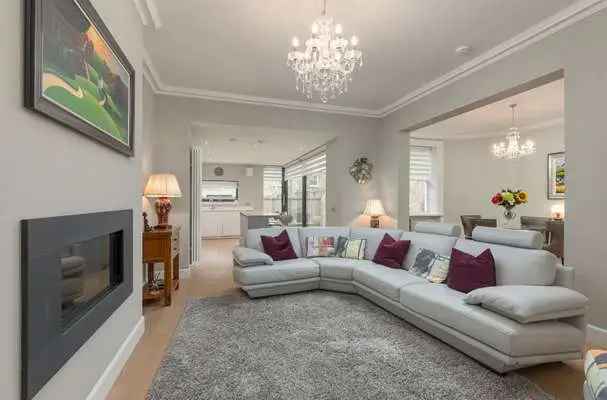 Stylish 2-Bedroom Garden Flat New Town Edinburgh